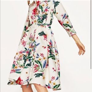 Zara floral midi dress 🌸